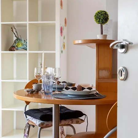 Cute And Sunny In The City Center Apartament Lublana