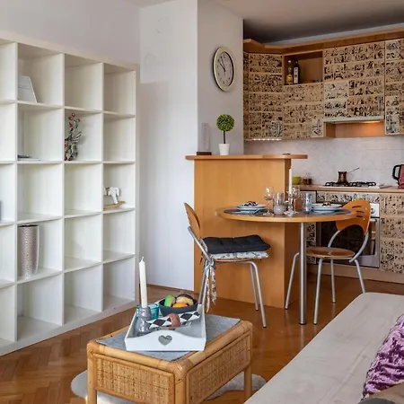 Cute And Sunny In The City Center Apartament *
