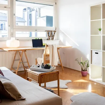 Cute And Sunny In The City Center Apartament Lublana